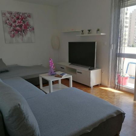 Apartman Petra Pula Eksteriør billede